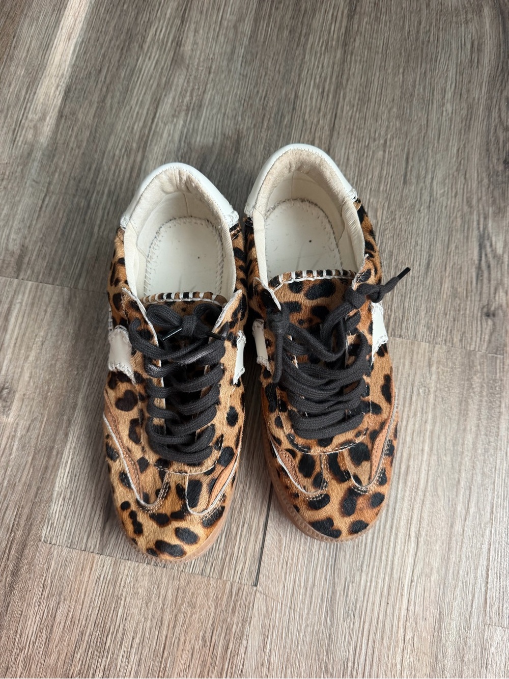 Dolce vita leopard sneakers